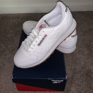 Reebok Classics w/ Gum Bottom